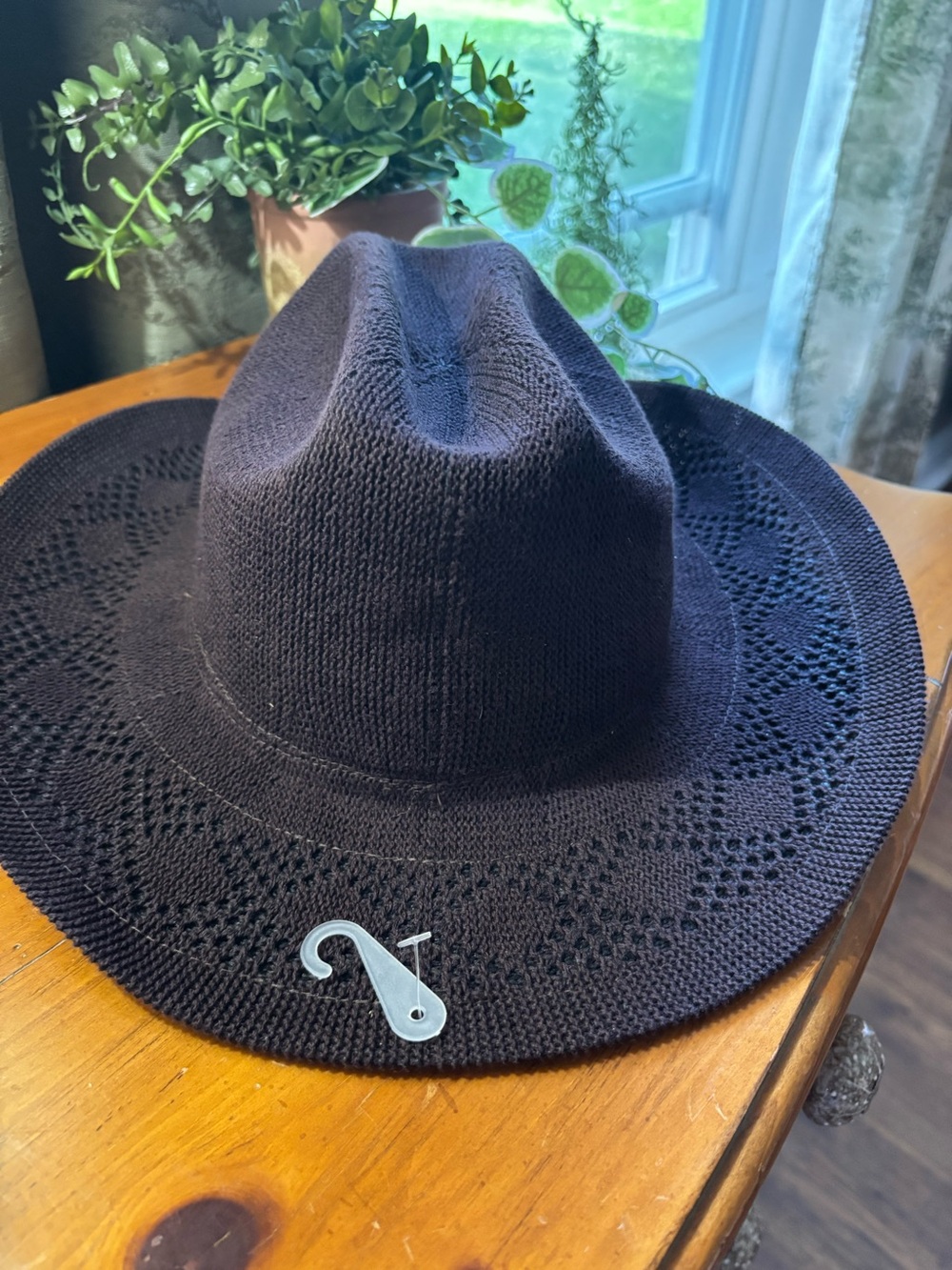 NWT Wyeth Evie Packable Mesh  Hat Brown